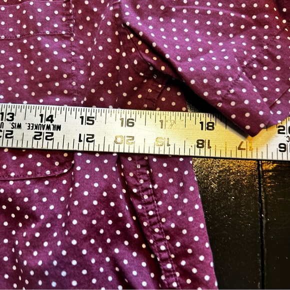 H&M Red and White Polkadot Button Down Short Sleeve Shirt - Picture 5 of 5